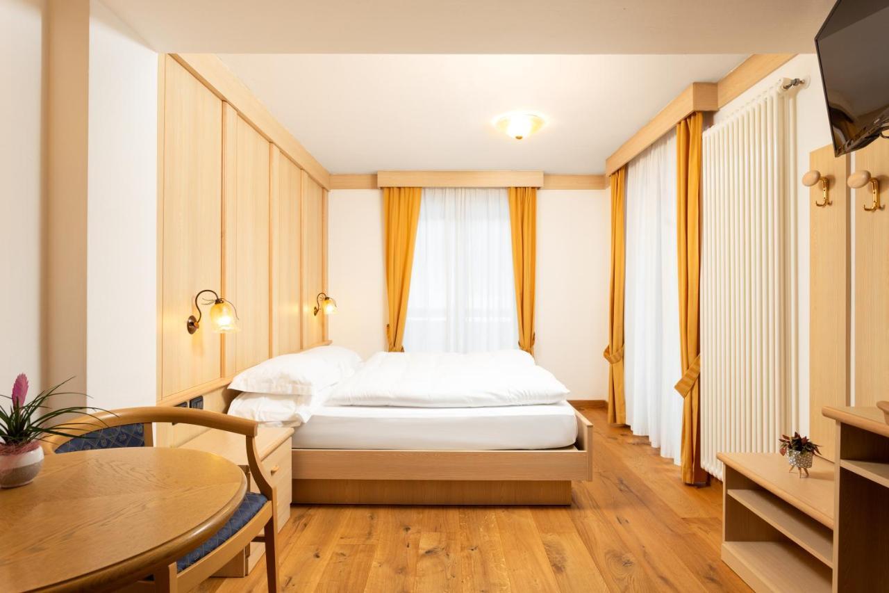 Hotel Pareda Canazei Exteriér fotografie